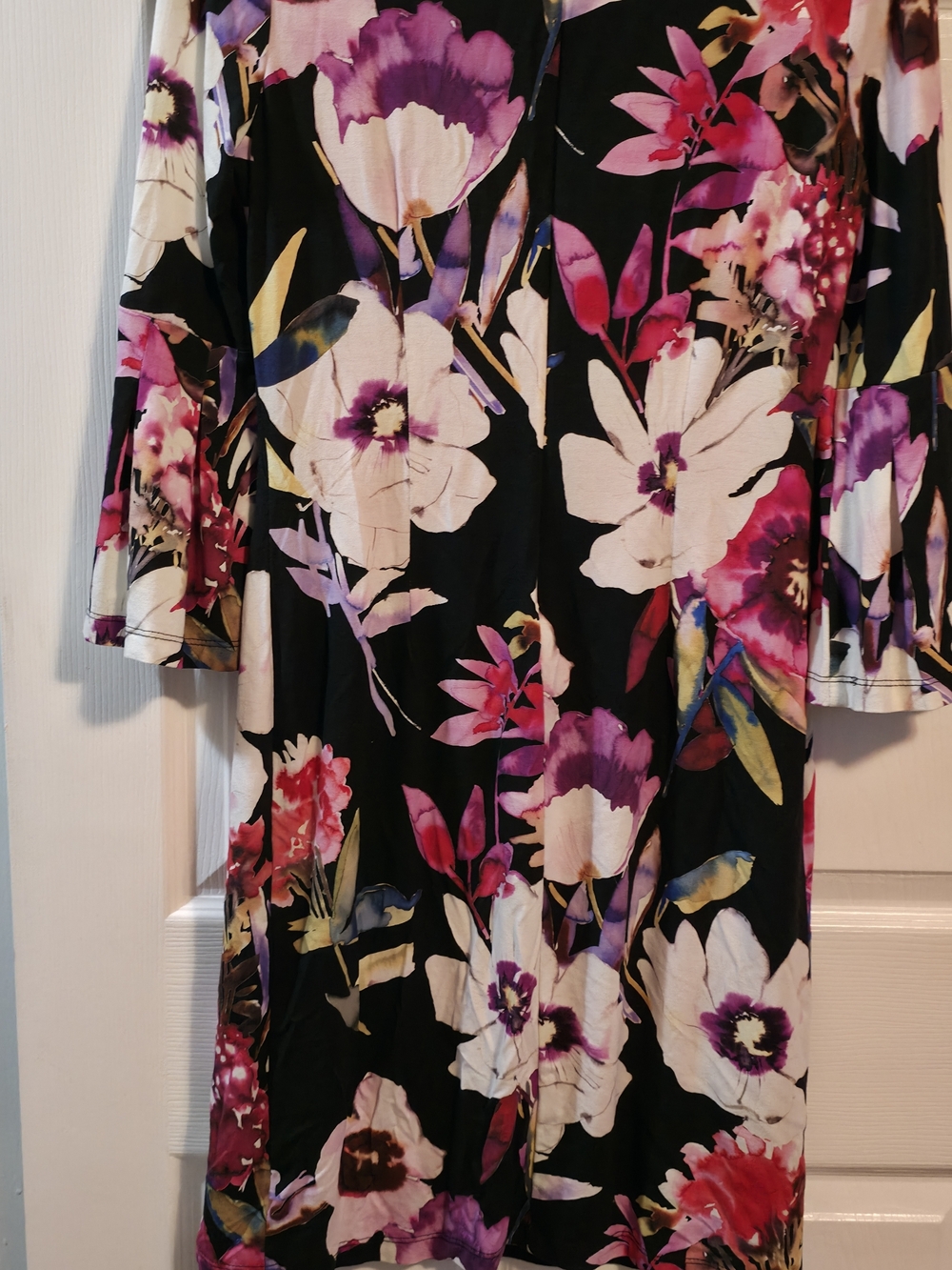 4/$97 Deal! Frank Lyman Design Black Floral Bell-Sleeve Dress with Pink & Purple - Picture 7 of 16